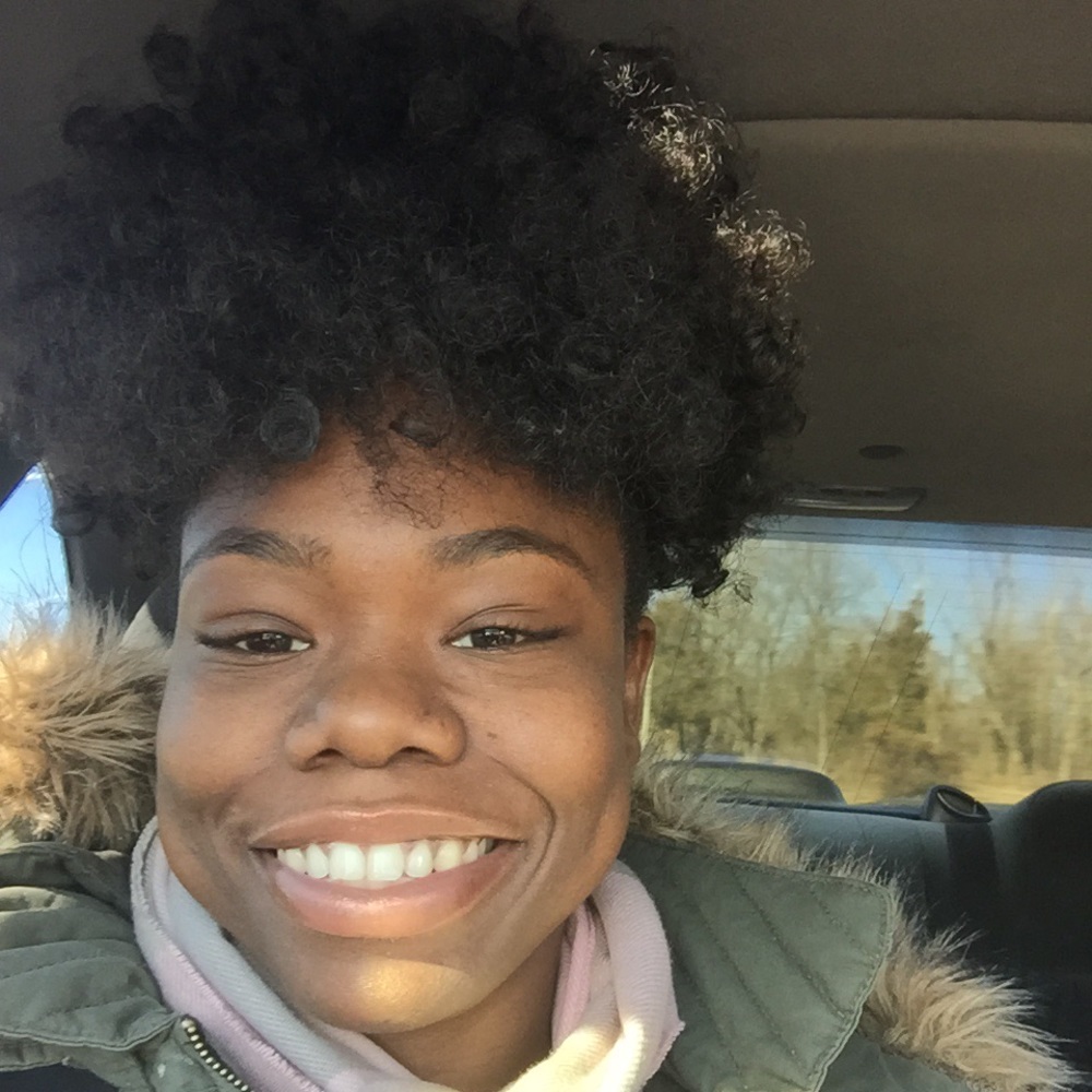Meet your Posher, Marissa